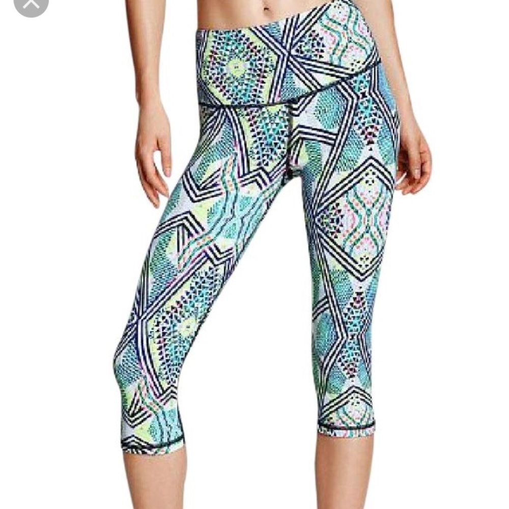 High waisted Knockout by VS Sport Crop